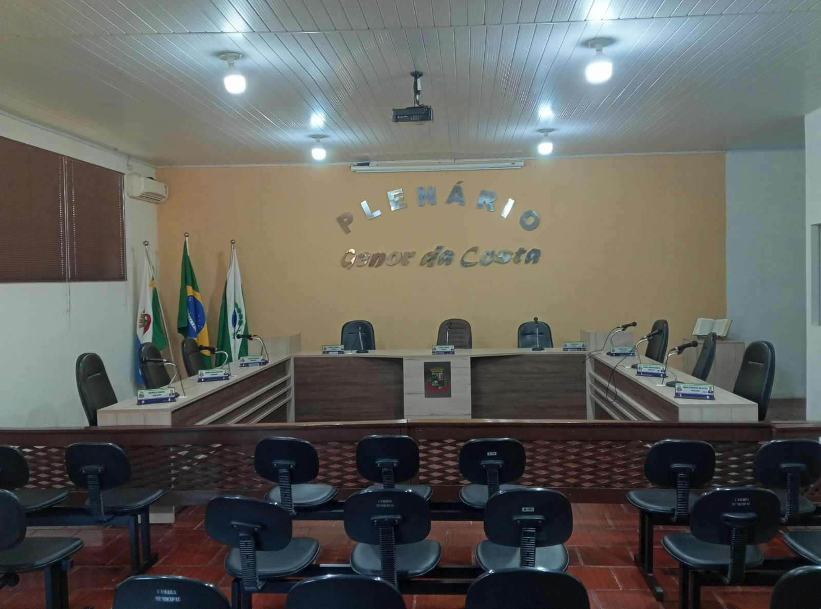 CÂMARA DE VEREADORES DE LIDIANÓPOLIS DEVOLVEU AOS COFRES PÚBLICOS MAIS DE R$640.000,00 REAIS REFERENTE AO ORÇAMENTO DO LEGISLATIVO 2023/2024